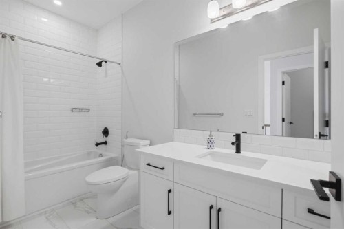 119 Carrington Circle Nw, Calgary, AB - Indoor Photo Showing Bathroom