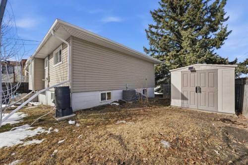 1 Thorncliffe Crescent Nw, Calgary, AB - Outdoor