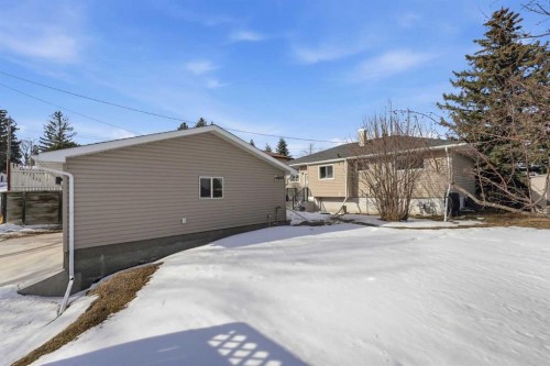 1 Thorncliffe Crescent Nw, Calgary, AB - Outdoor