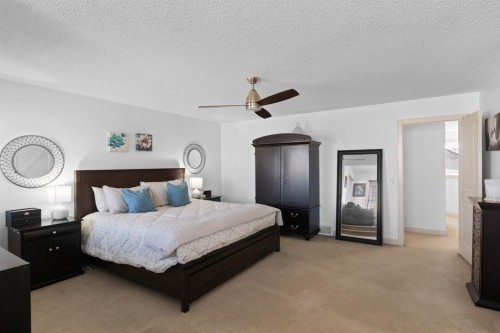 125 Seagreen Manor, Chestermere, AB - Indoor Photo Showing Bedroom
