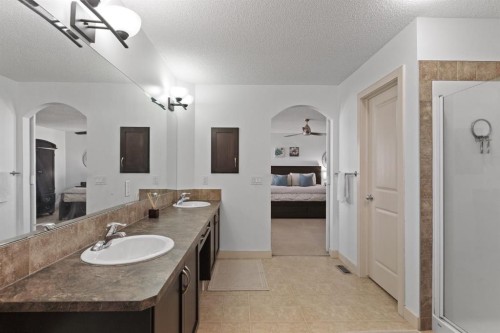 125 Seagreen Manor, Chestermere, AB - Indoor Photo Showing Bathroom