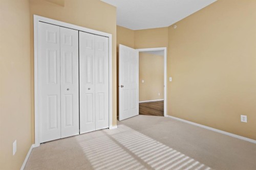 8318-70 Panamount Drive Nw, Calgary, AB - Indoor