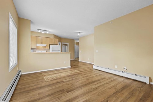 8318-70 Panamount Drive Nw, Calgary, AB - Indoor