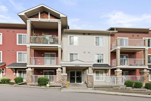 8318-70 Panamount Drive Nw, Calgary, AB - Outdoor With Balcony With Facade