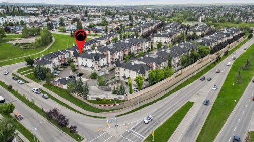 8318-70 Panamount Drive Nw, Calgary, AB -  With View
