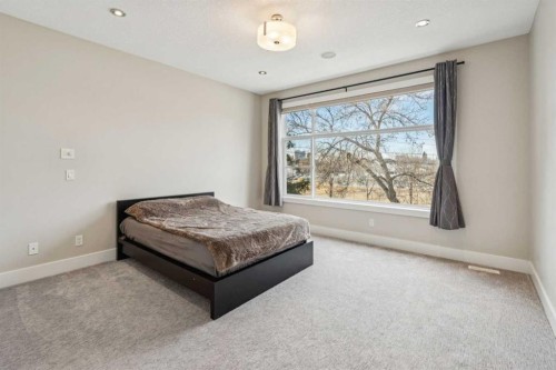 1104A Regent Crescent Ne, Calgary, AB - Indoor Photo Showing Bedroom