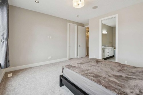 1104A Regent Crescent Ne, Calgary, AB - Indoor Photo Showing Bedroom