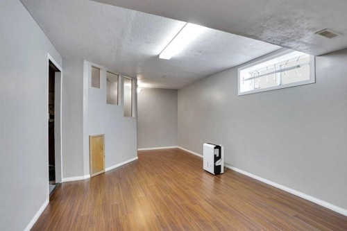 234 Saddlecreek Point Ne, Calgary, AB - Indoor Photo Showing Other Room