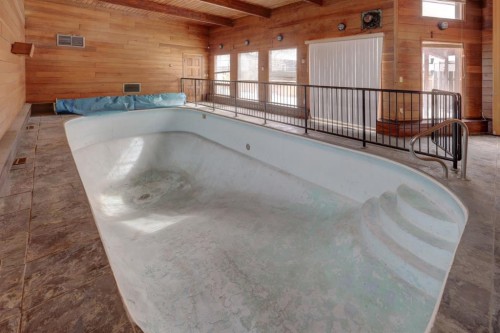 1708 29 Street Sw, Calgary, AB - Indoor Photo Showing Other Room