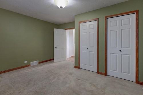 1708 29 Street Sw, Calgary, AB - Indoor Photo Showing Other Room