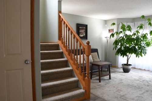 66 Cramond Circle Se, Calgary, AB - Indoor Photo Showing Other Room