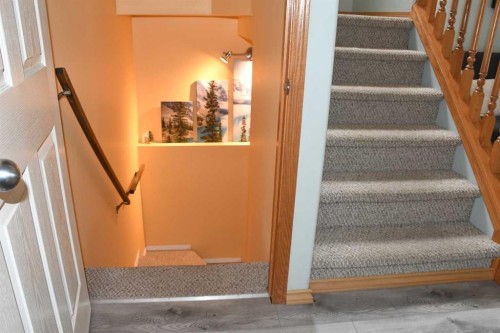 66 Cramond Circle Se, Calgary, AB - Indoor Photo Showing Other Room