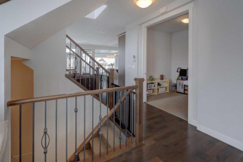 546 Sherwood Boulevard Nw, Calgary, AB - Indoor Photo Showing Other Room