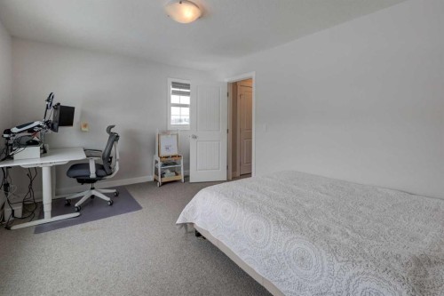 546 Sherwood Boulevard Nw, Calgary, AB - Indoor Photo Showing Other Room