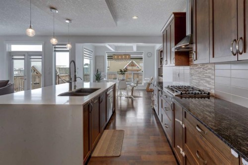 546 Sherwood Boulevard Nw, Calgary, AB - Indoor Photo Showing Kitchen With Double Sink With Upgraded Kitchen