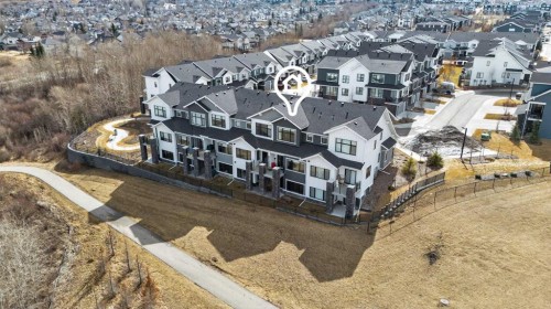 116 Crestridge Common Sw, Calgary, AB - Outdoor