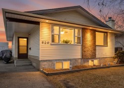 628 Cantrell Drive SW Calgary, AB T2W 1W7
