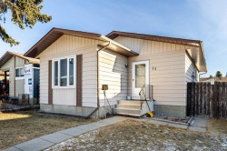 24 Bedford Road NECalgary, AB T3K 2K8