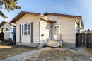 24 Bedford Road Ne, Calgary, AB  - Outdoor 