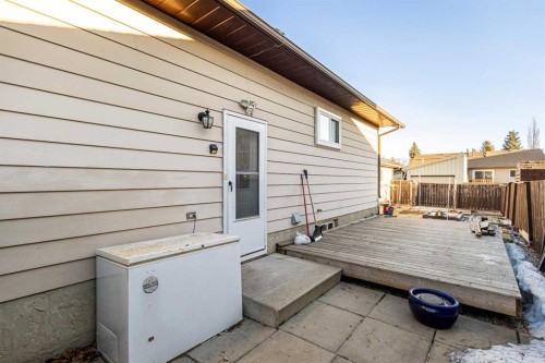 24 Bedford Road Ne, Calgary, AB - Outdoor With Exterior
