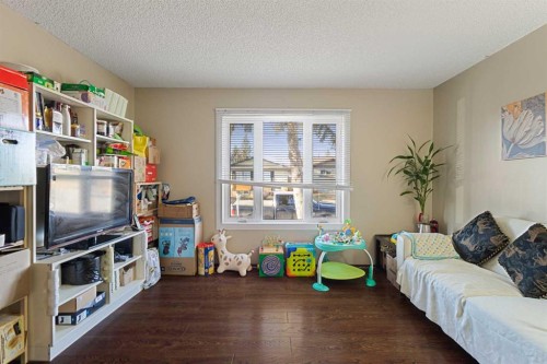 24 Bedford Road Ne, Calgary, AB - Indoor