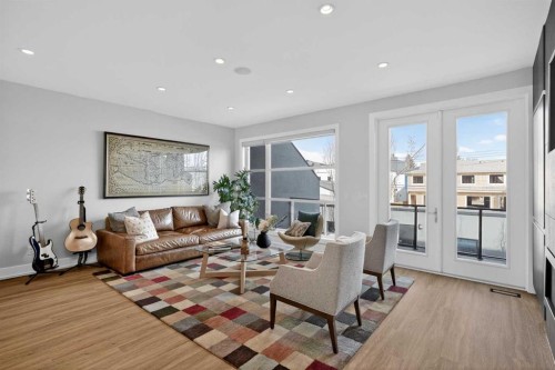 1928 27 Avenue Sw, Calgary, AB - Indoor Photo Showing Living Room