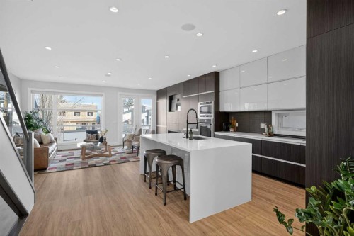 1928 27 Avenue Sw, Calgary, AB - Indoor Photo Showing Kitchen With Upgraded Kitchen