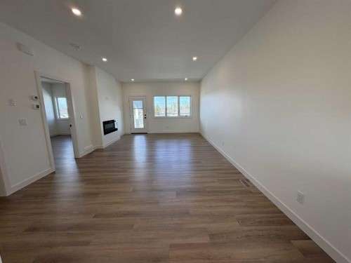 427 Meadowlark Way, Vulcan, AB - Indoor Photo Showing Other Room