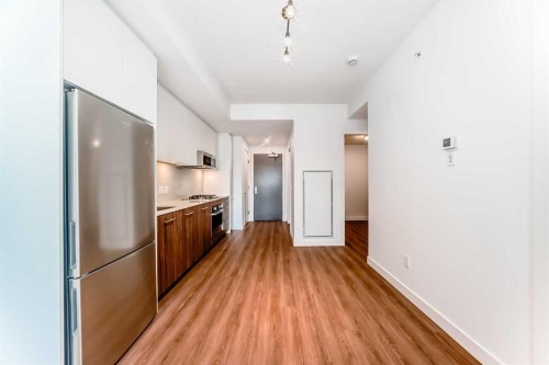 1012-730 2 Avenue Sw, Calgary, AB - Indoor Photo Showing Kitchen