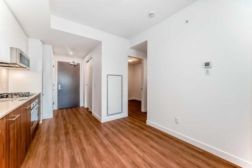 1012-730 2 Avenue Sw, Calgary, AB - Indoor Photo Showing Kitchen