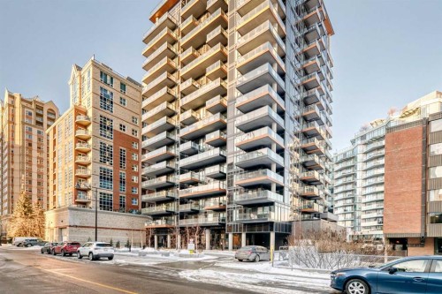 1012-730 2 Avenue Sw, Calgary, AB - Outdoor With Balcony With Facade