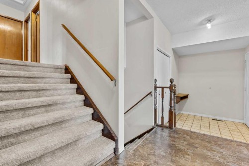 27 Beddington Road Ne, Calgary, AB - Indoor Photo Showing Other Room