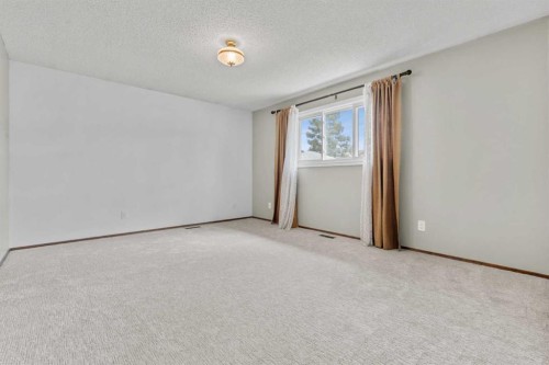 27 Beddington Road Ne, Calgary, AB - Indoor Photo Showing Other Room