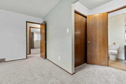 27 Beddington Road Ne, Calgary, AB - Indoor