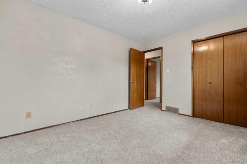 27 Beddington Road Ne, Calgary, AB - Indoor Photo Showing Other Room