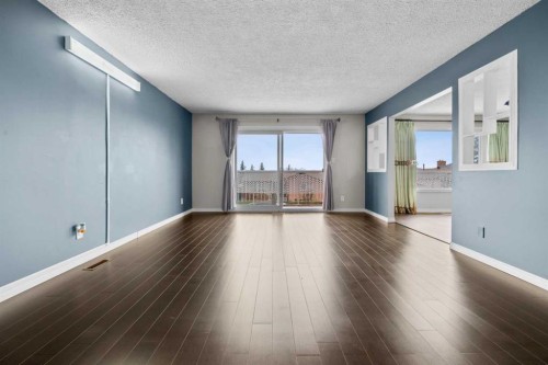 27 Beddington Road Ne, Calgary, AB - Indoor