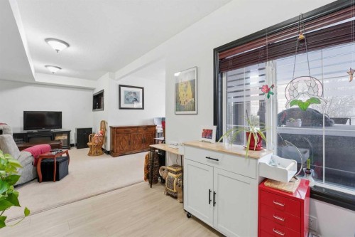 224 Everbrook Way Sw, Calgary, AB - Indoor