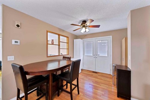 127 Whitehaven Road Ne, Calgary, AB - Indoor Photo Showing Dining Room