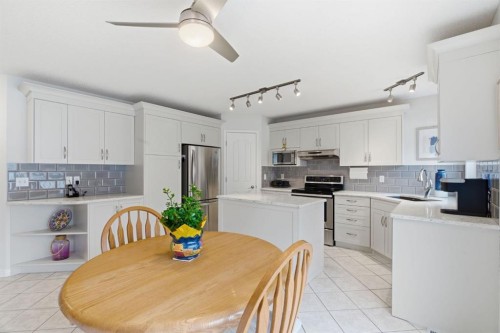 3611 Douglas Ridge Boulevard Se, Calgary, AB - Indoor