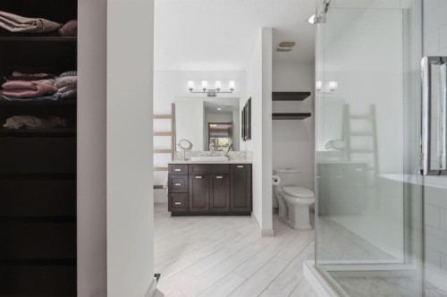 112 Evanston View Nw, Calgary, AB - Indoor Photo Showing Bathroom