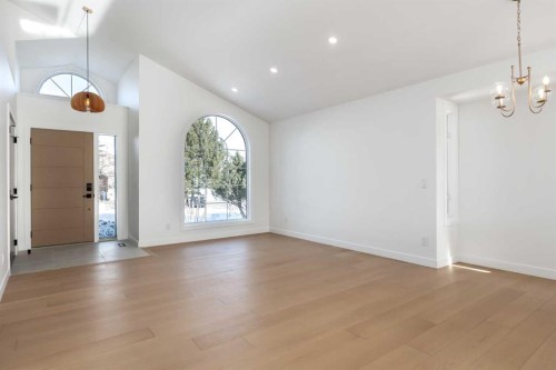 58 Edgevalley Close Nw, Calgary, AB - Indoor Photo Showing Other Room