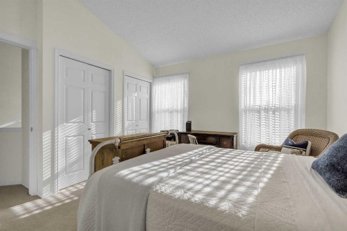 60 Inverness Square Se, Calgary, AB - Indoor Photo Showing Bedroom