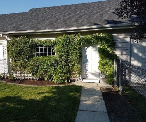 60 Inverness Square Se, Calgary, AB - Outdoor