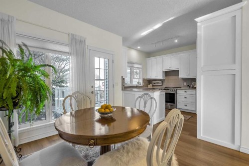 60 Inverness Square Se, Calgary, AB - Indoor Photo Showing Dining Room