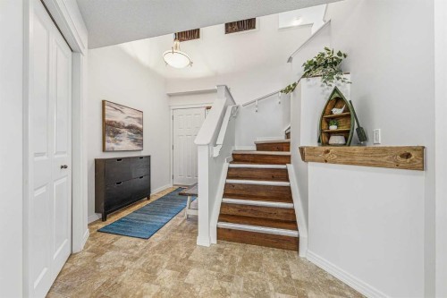 31 Jumping Pound Rise, Cochrane, AB - Indoor Photo Showing Other Room