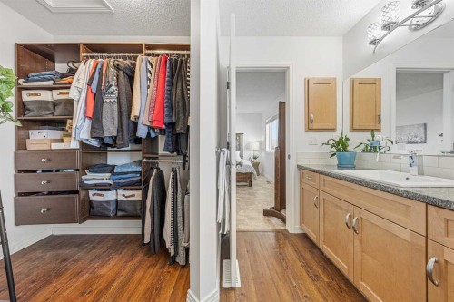 31 Jumping Pound Rise, Cochrane, AB - Indoor