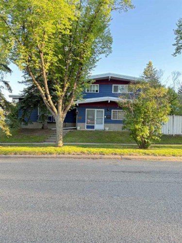 3631 Varsity Drive Nw, Calgary, AB 