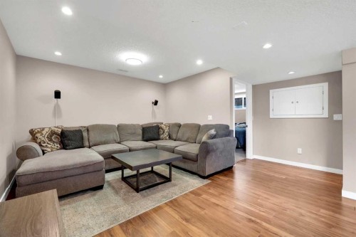 88 Silverado Saddle Avenue Sw, Calgary, AB - Indoor Photo Showing Living Room