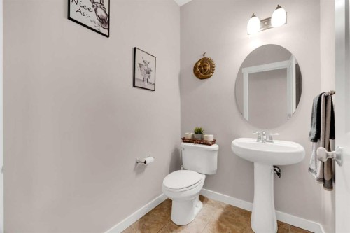 88 Silverado Saddle Avenue Sw, Calgary, AB - Indoor Photo Showing Bathroom