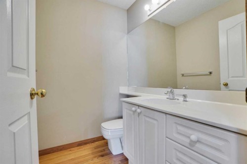 50 Hampstead Gardens Nw, Calgary, AB - Indoor Photo Showing Bathroom
